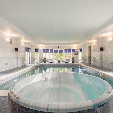 Villa Luxury 6-Bed House With Pool Glenrothes Exterior foto