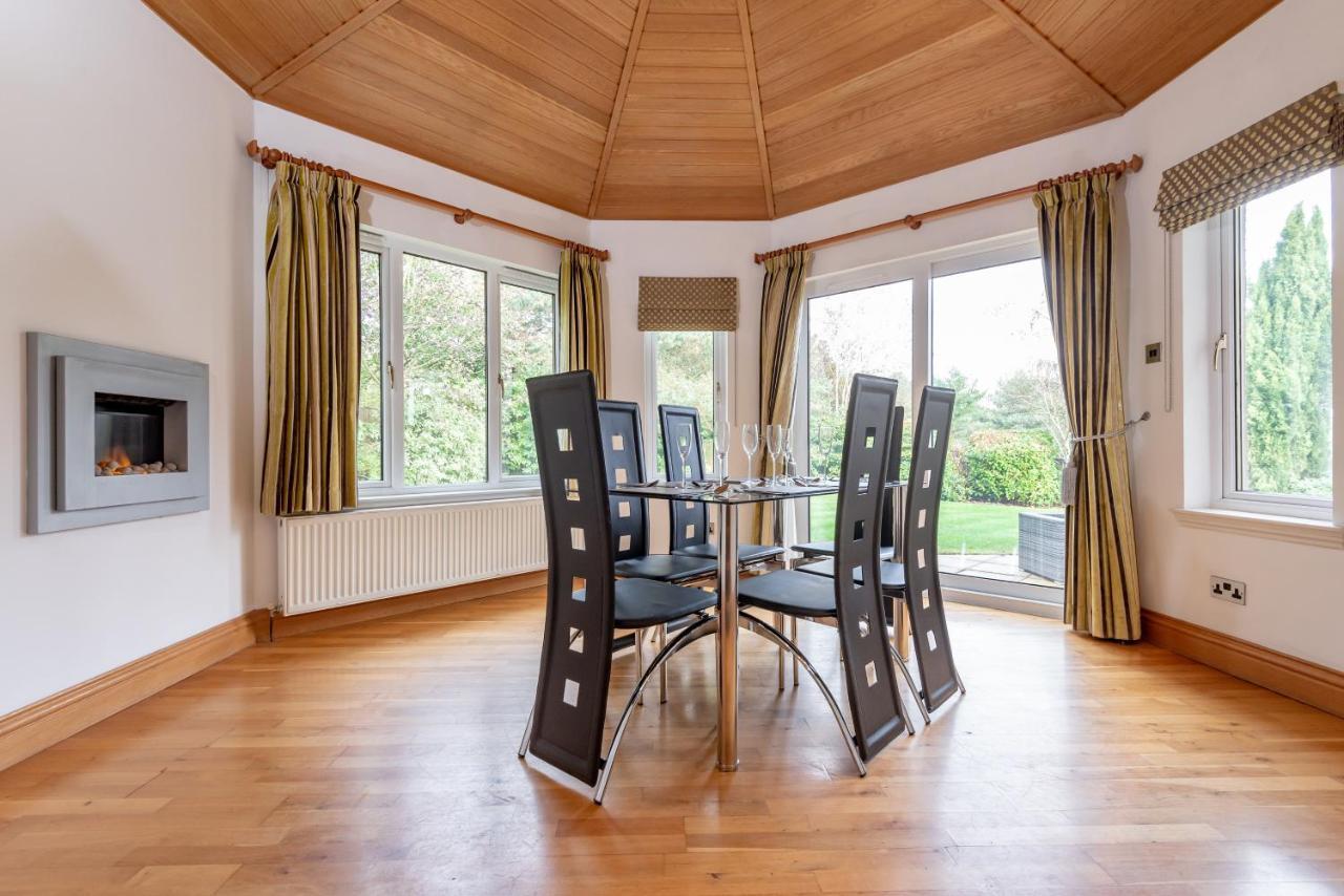 Villa Luxury 6-Bed House With Pool Glenrothes Exterior foto