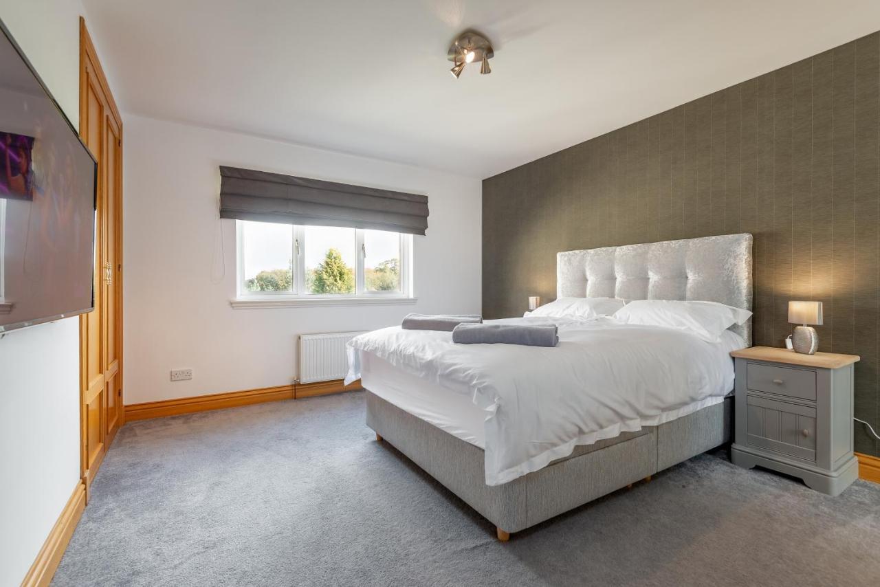 Villa Luxury 6-Bed House With Pool Glenrothes Exterior foto