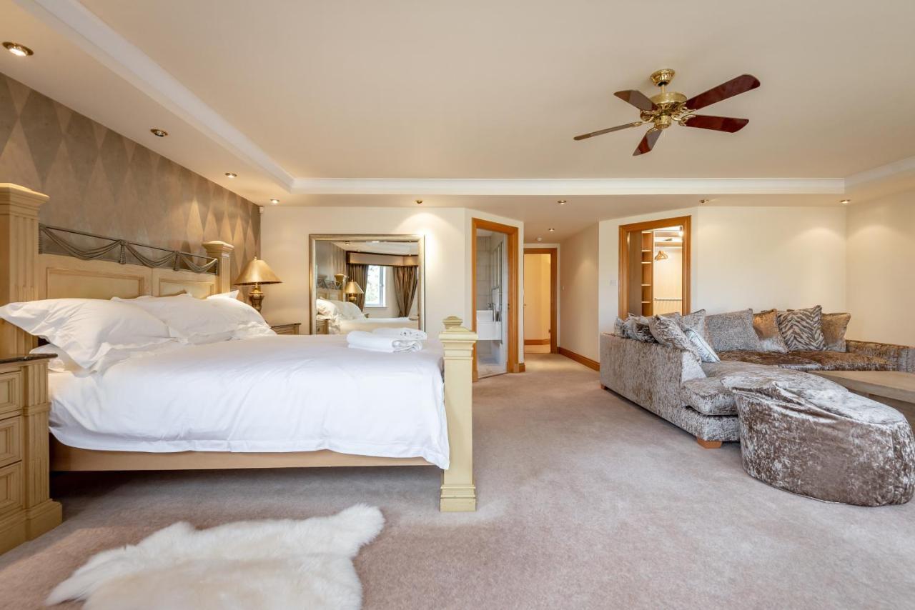 Villa Luxury 6-Bed House With Pool Glenrothes Exterior foto