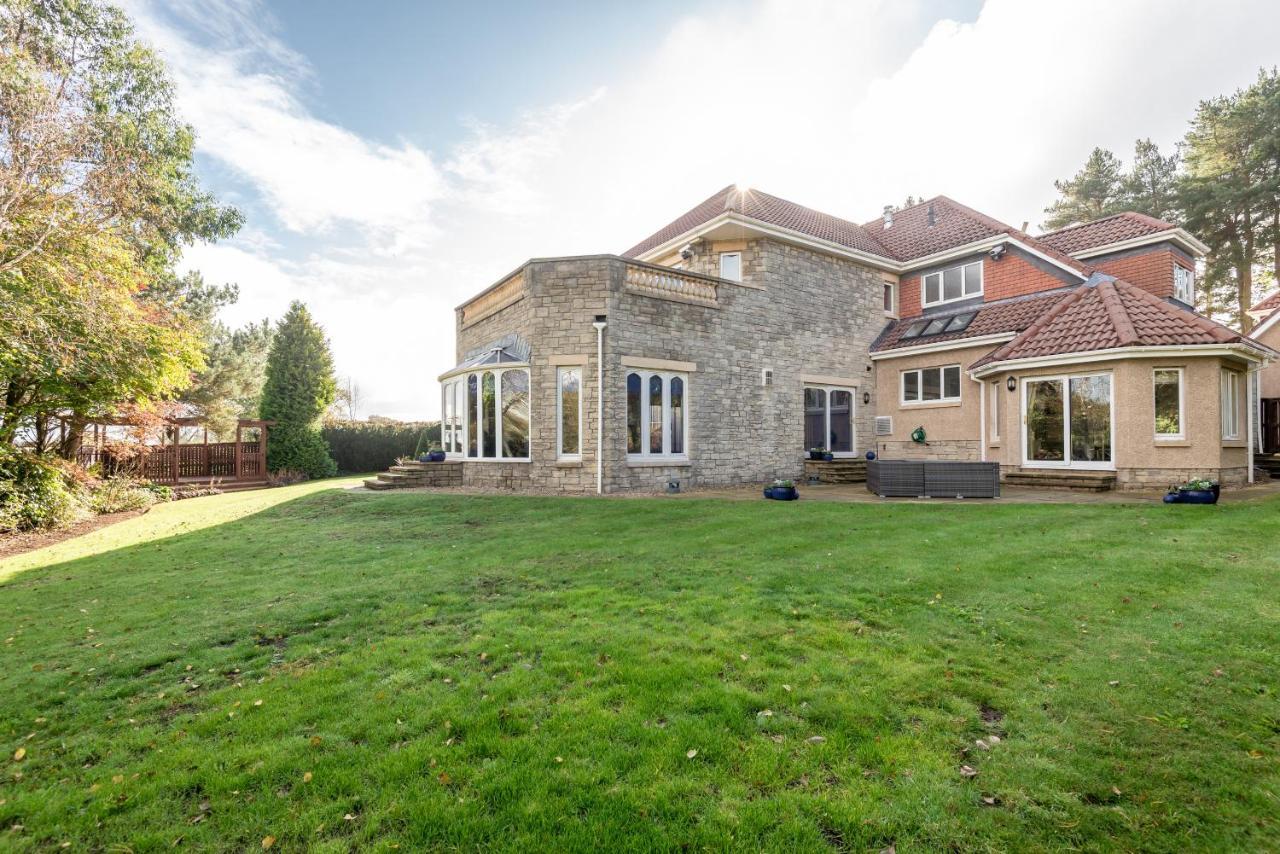 Villa Luxury 6-Bed House With Pool Glenrothes Exterior foto